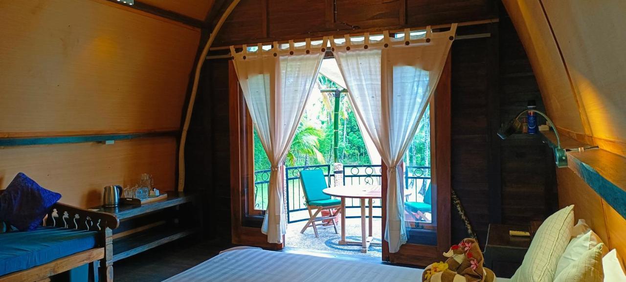 Stargate Villa Pintu Bintang Pemenang Экстерьер фото